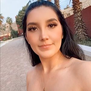 Meet your Posher, Alondra